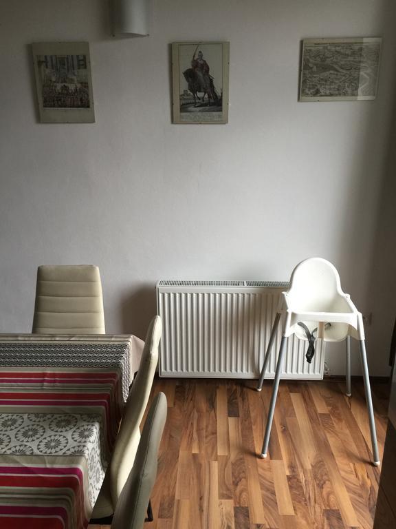 ברטיסלאבה Apartment Maximilian מראה חיצוני תמונה