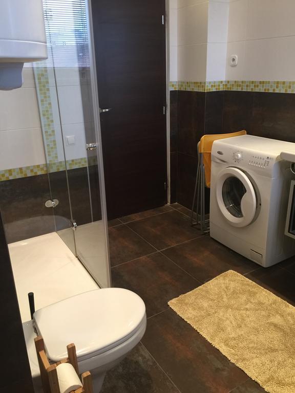 דירות ברטיסלאבה Apartman Maximilian מראה חיצוני תמונה