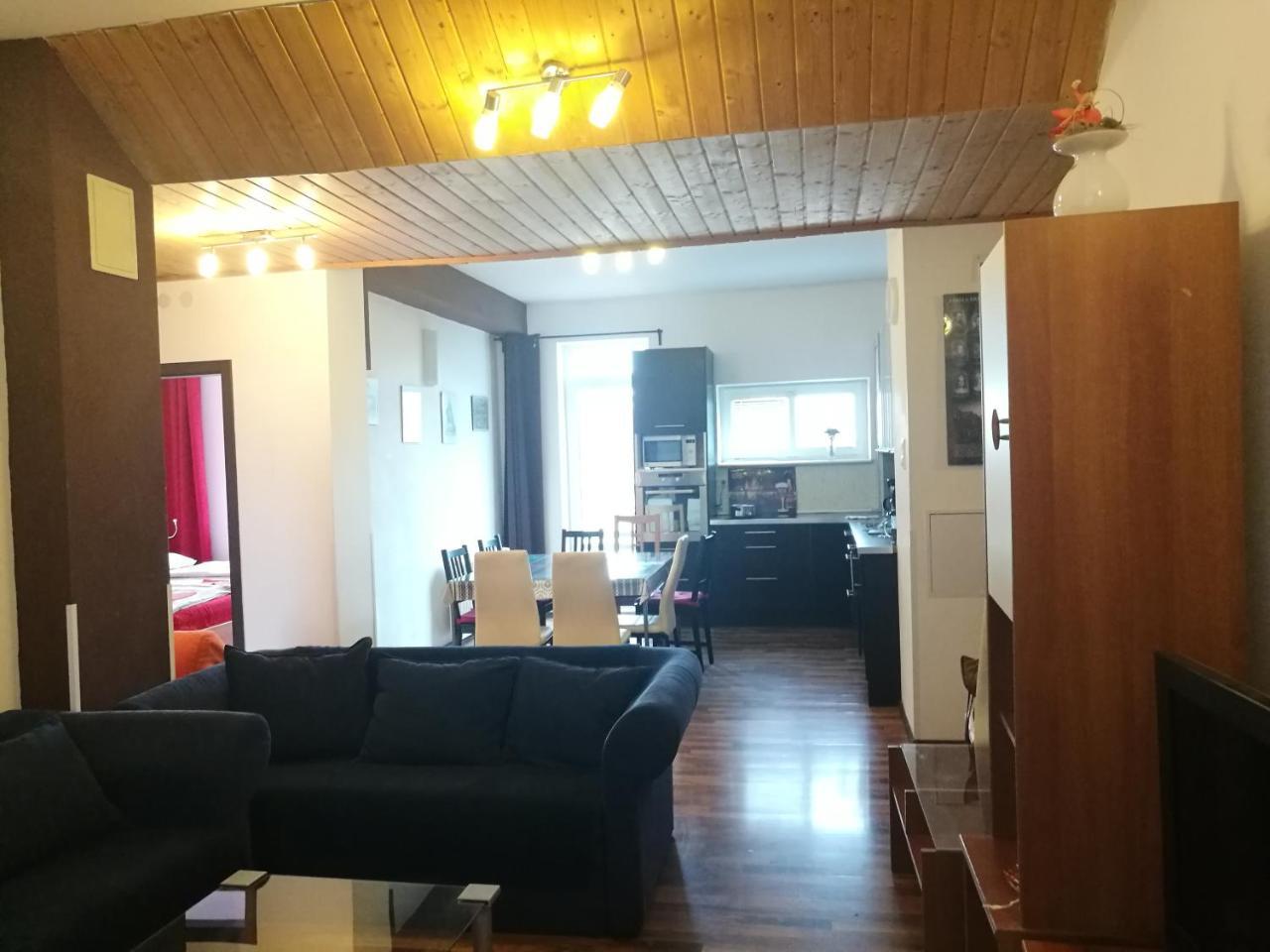 ברטיסלאבה Apartment Maximilian מראה חיצוני תמונה